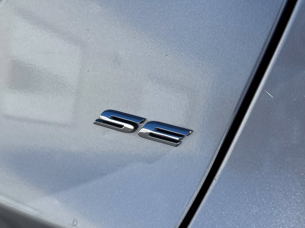 Used 2016 Ford Fusion SE FWD image 10