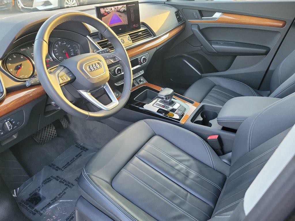 Used 2023 Audi Q5 2.0T Premium w/ Convenience Package image 13