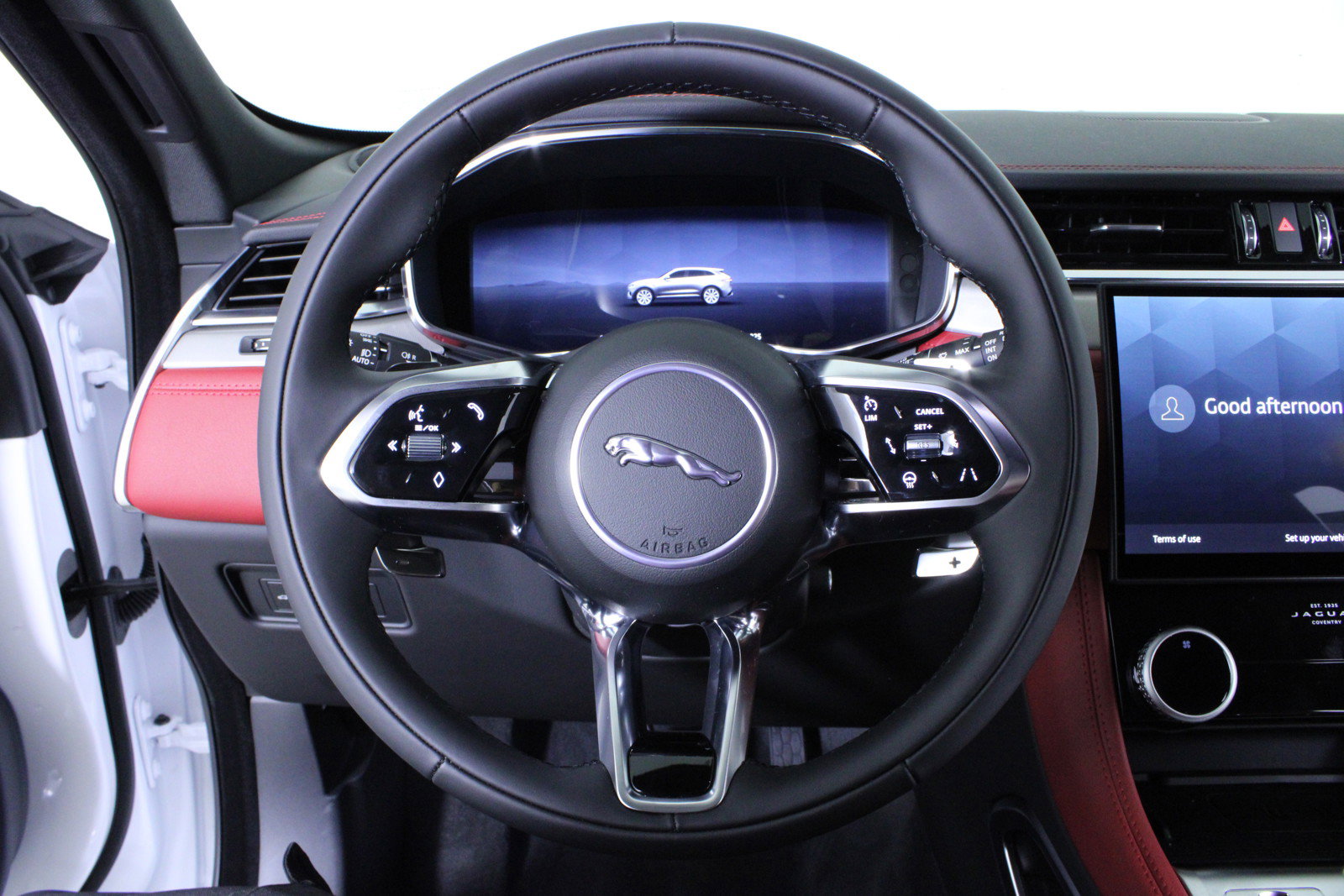 New 2025 Jaguar F-PACE R-Dynamic S image 17