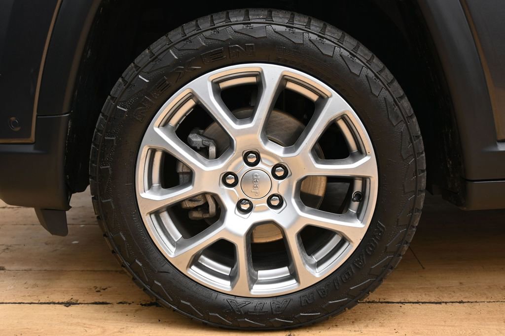 Used 2022 Jeep Compass Latitude AWD/4WD image 11