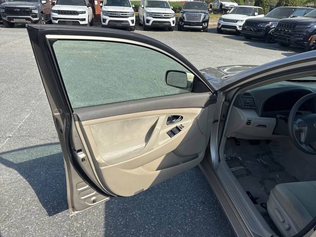 Used 2009 Toyota Camry CE image 22