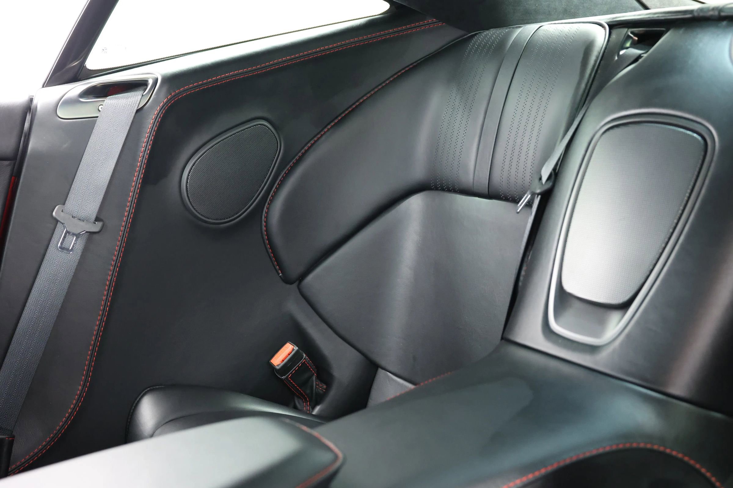 Used 2018 Aston Martin DB11 V12 image 42