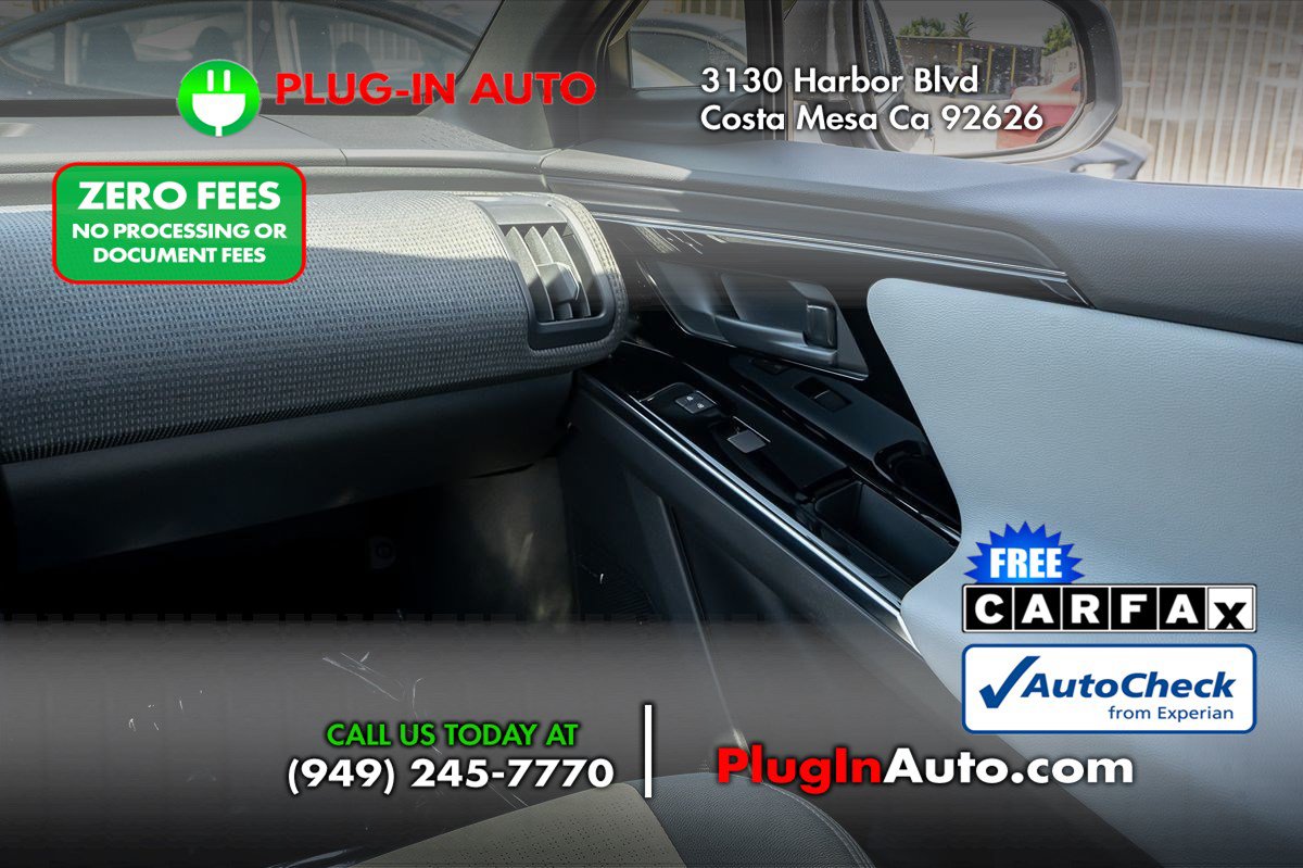 Used 2023 Subaru Solterra AWD image 21