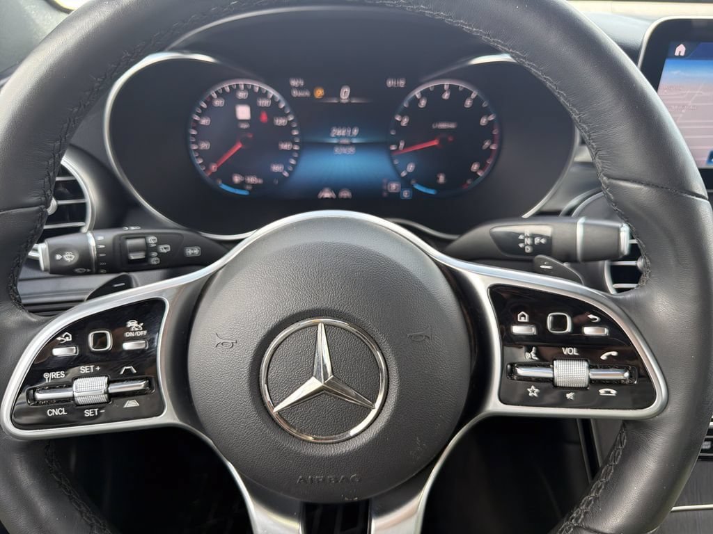 Used 2021 Mercedes-Benz GLC 300 4MATIC image 31