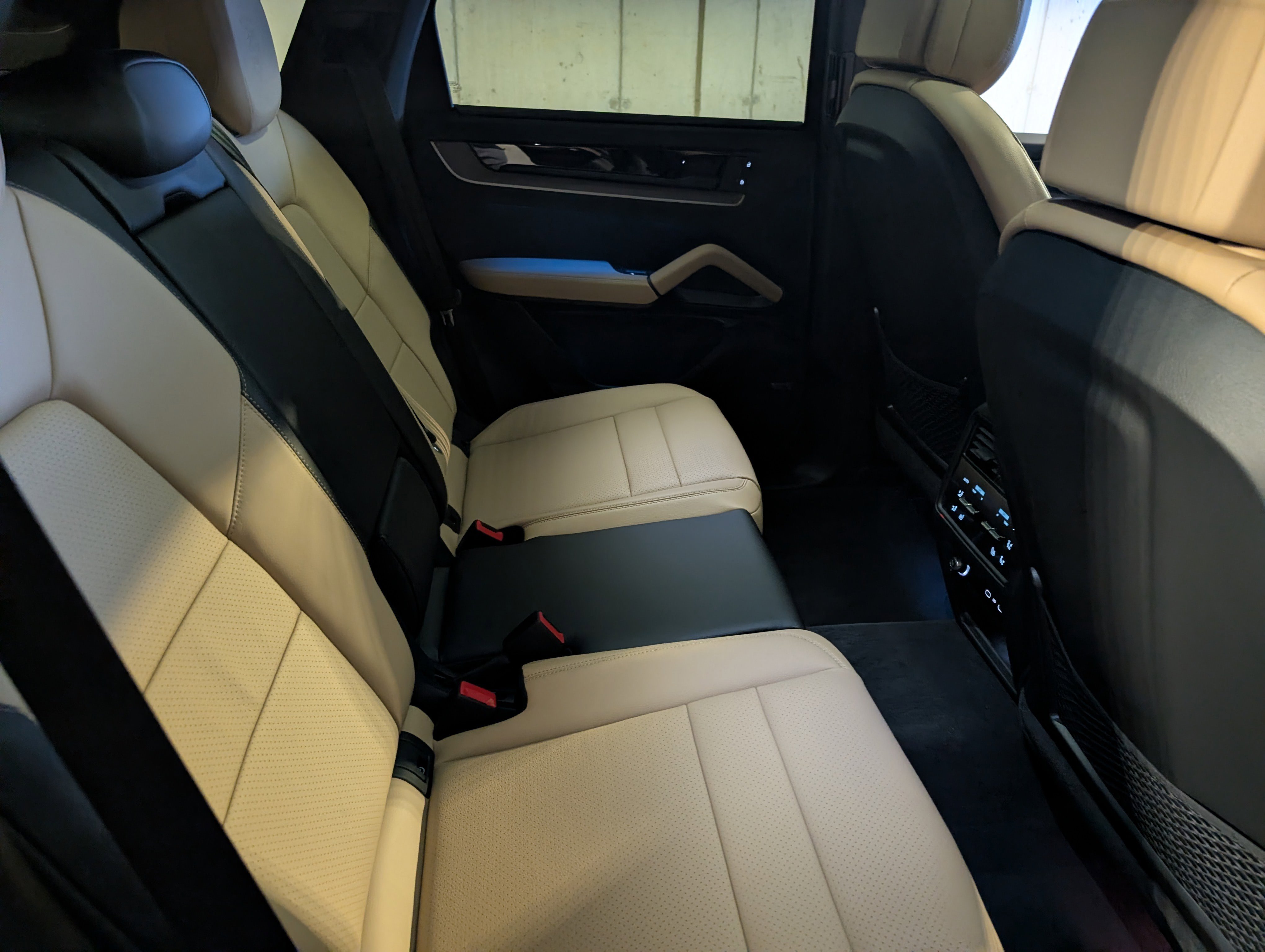 New 2026 Porsche Cayenne S image 25