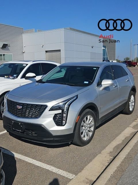 Used 2022 Cadillac XT4 Luxury image 3