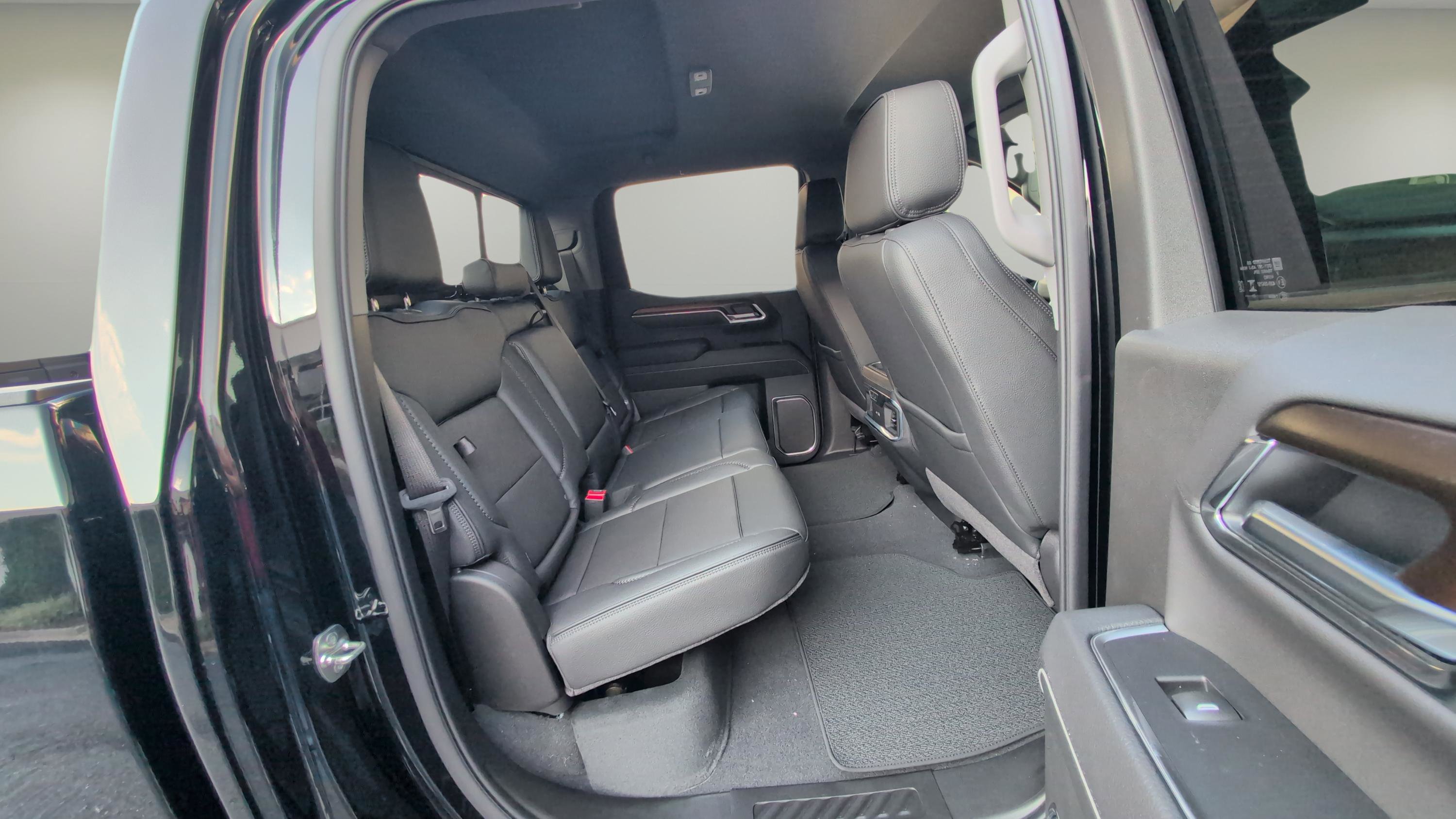 New 2026 GMC Sierra 1500 Denali w/ Technology Package image 13