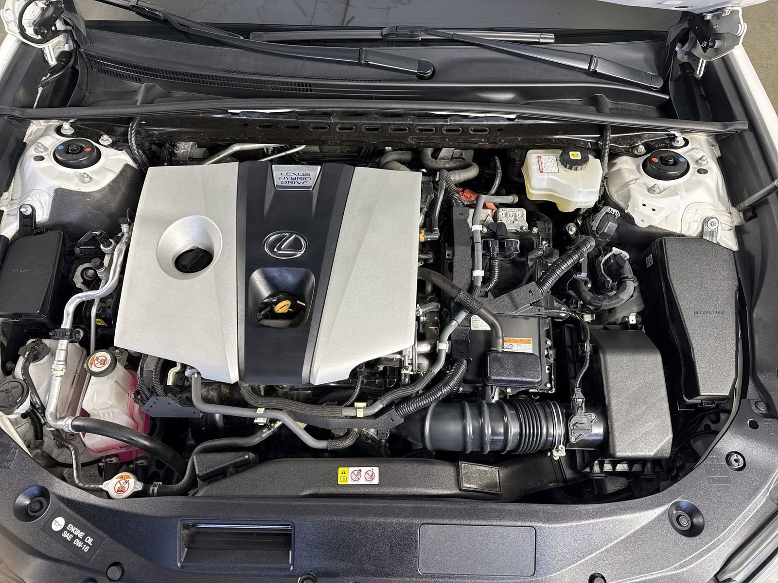 Used 2021 Lexus ES 300h w/ Premium Package image 29