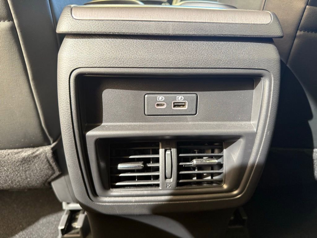 Used 2024 Nissan Murano SV w/ SV Midnight Edition Package image 19