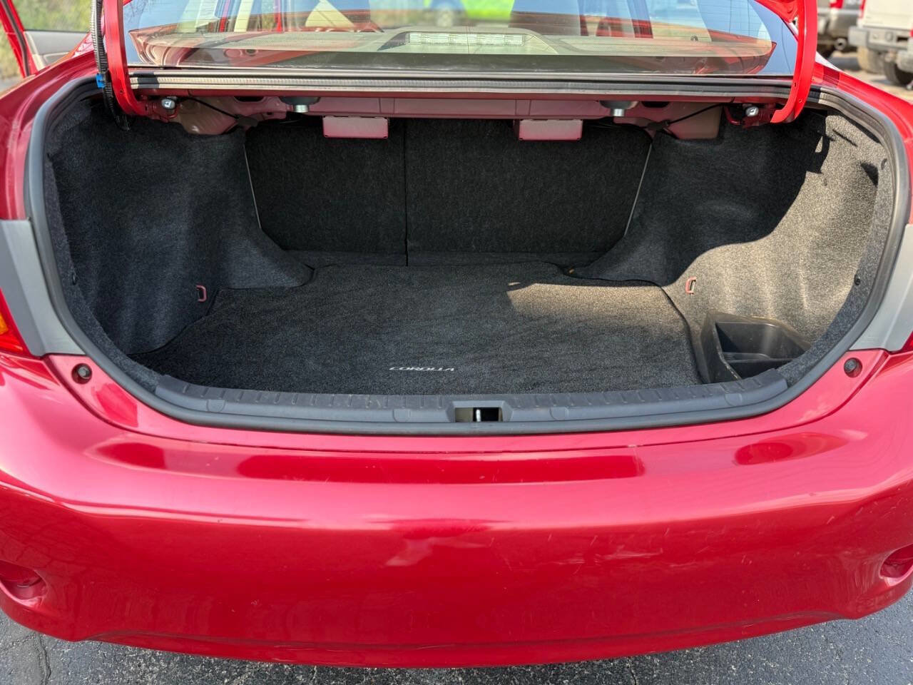 Used 2010 Toyota Corolla LE image 17