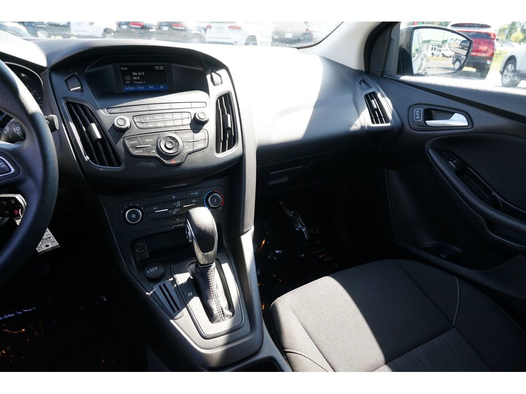 Used 2018 Ford Focus SE image 21