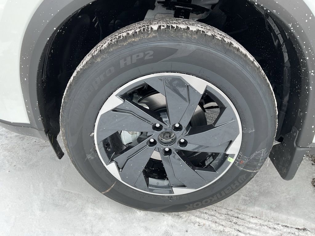New 2026 Nissan Rogue SV w/ SV Premium Package AWD/4WD image 9
