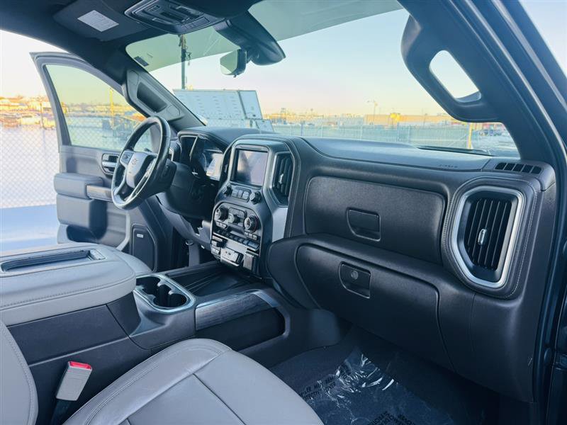 Used 2020 Chevrolet Silverado 2500 LTZ w/ LTZ Texas Edition AWD/4WD image 16