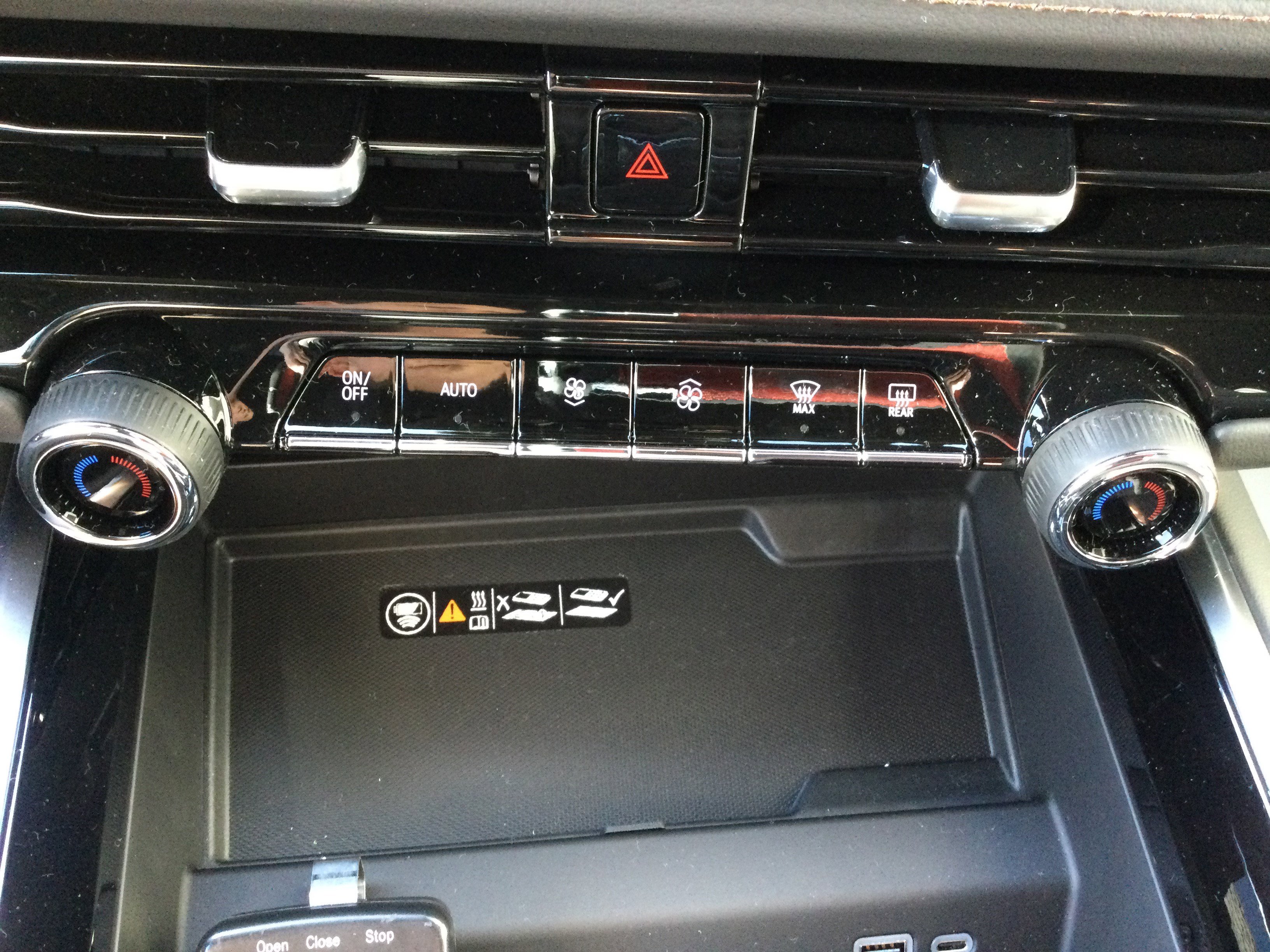 New 2026 Chevrolet Suburban High Country image 12