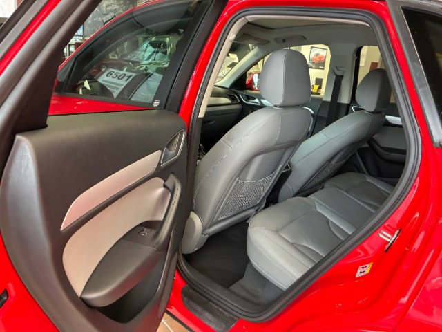 Used 2017 Audi Q3 2.0T Premium FWD image 30