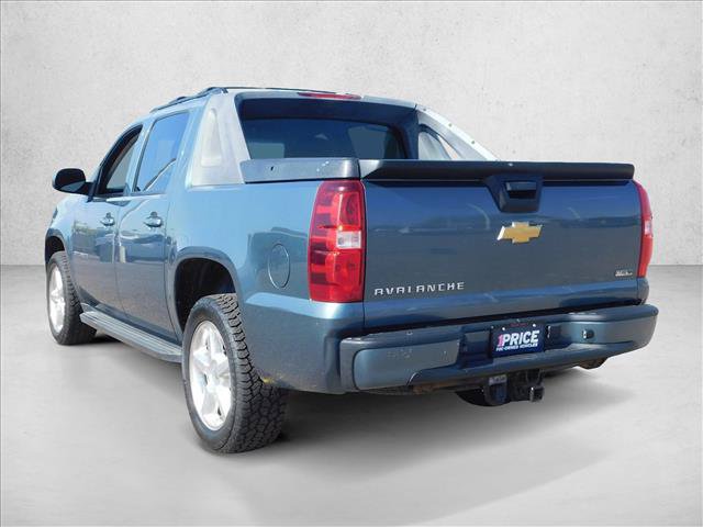 Used 2012 Chevrolet Avalanche LS AWD/4WD image 12
