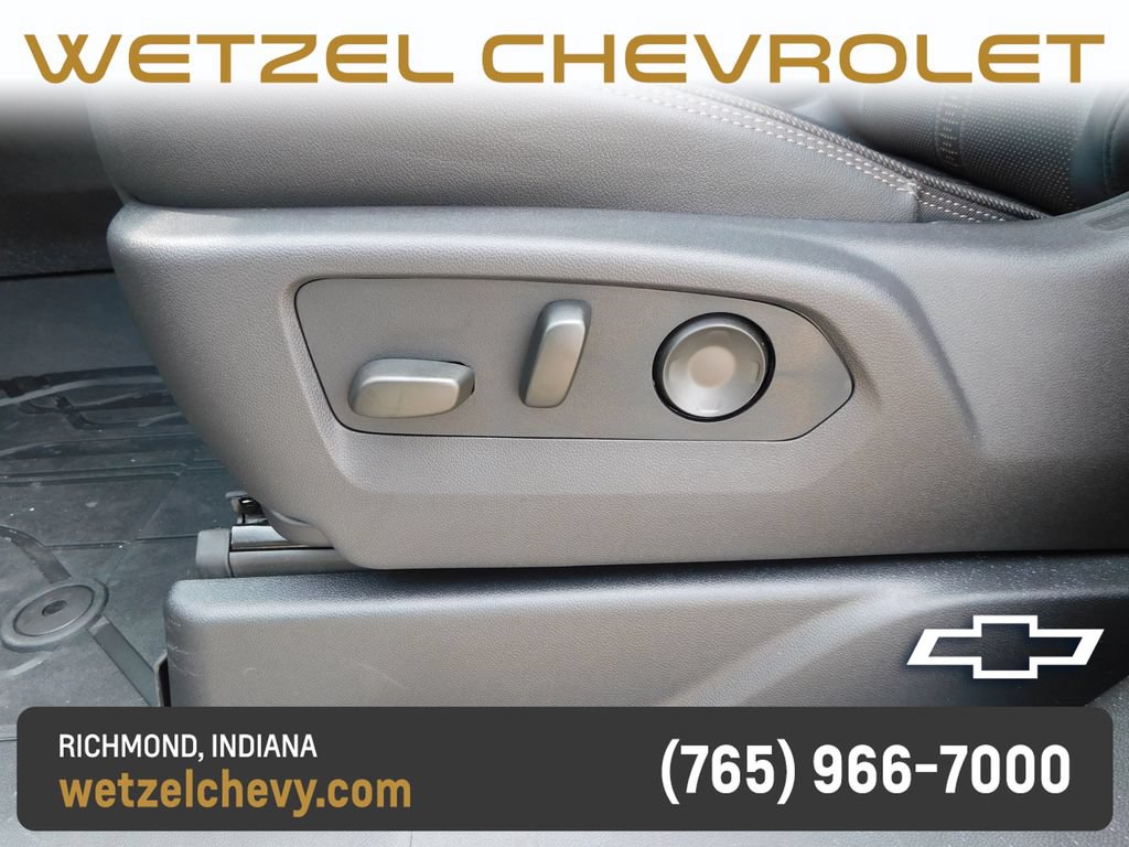 New 2026 Chevrolet Suburban High Country AWD/4WD image 15