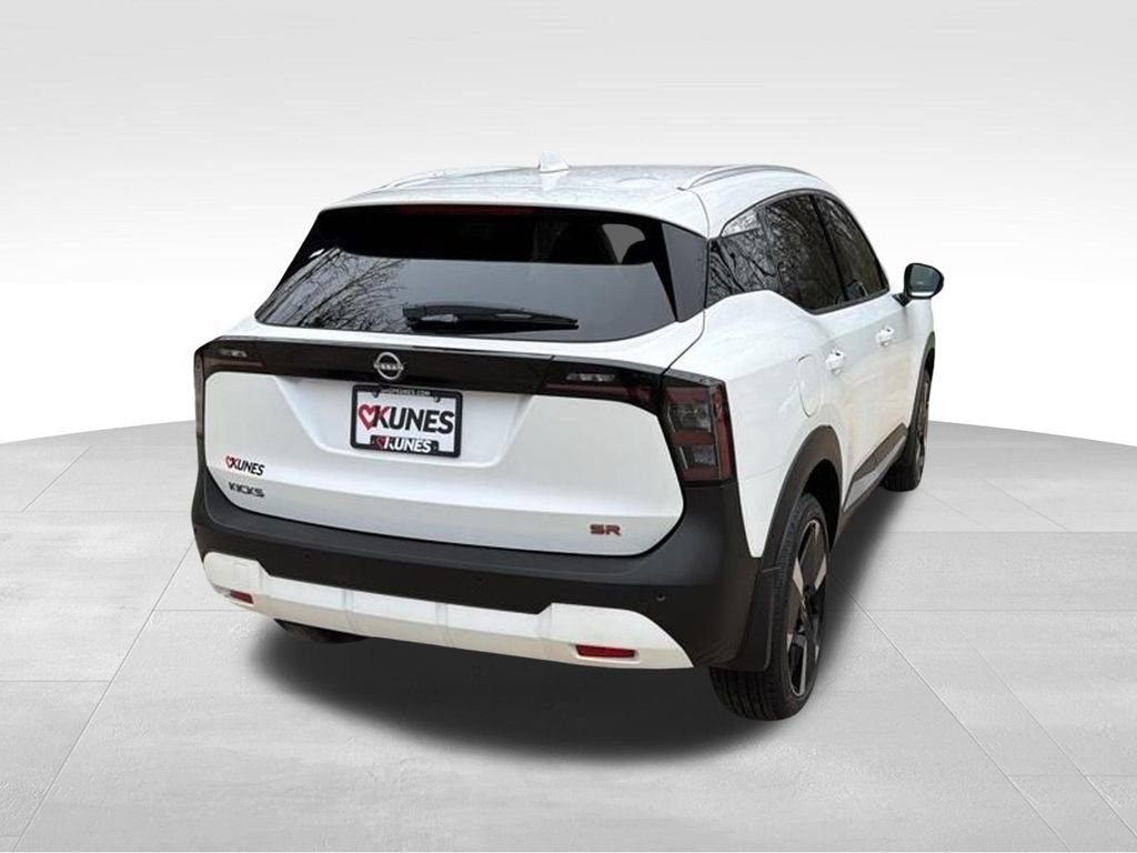 Used 2025 Nissan Kicks SR FWD image 12