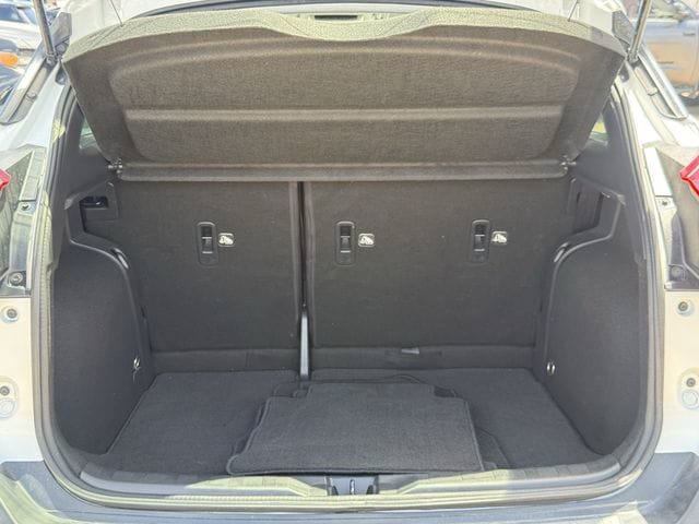 Used 2018 Nissan Kicks SV w/ Exterior Package FWD image 32