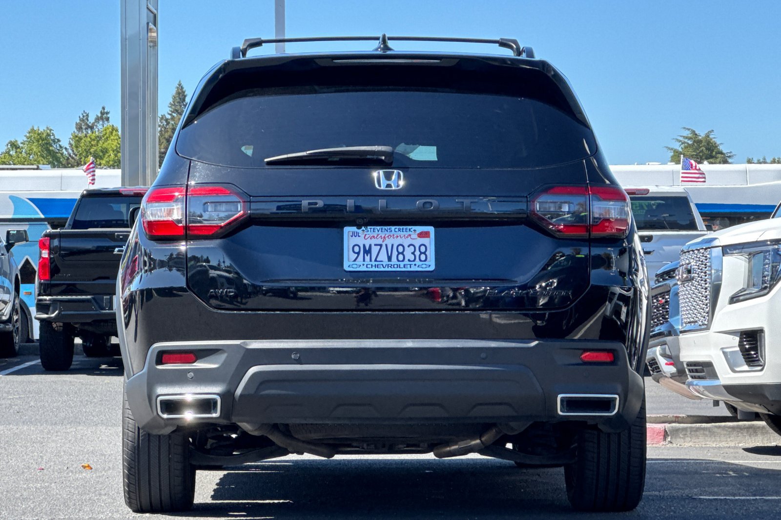 Used 2025 Honda Pilot Black Edition image 6