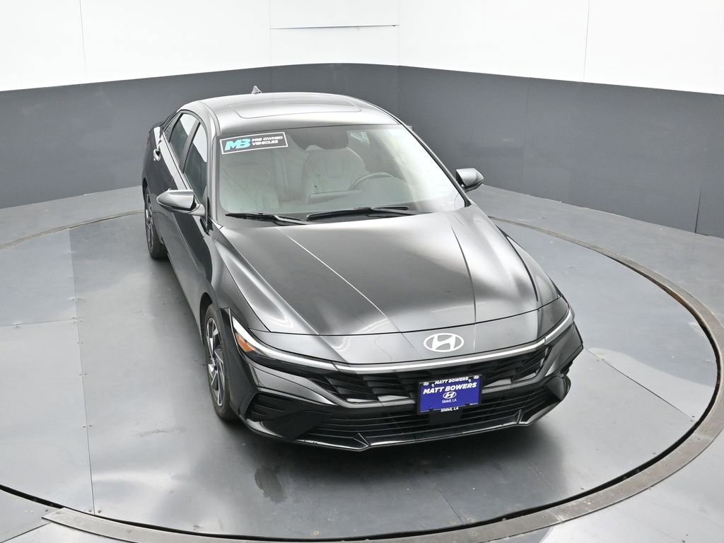 Used 2025 Hyundai Elantra Limited image 52