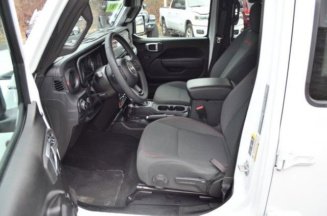 Used 2025 Jeep Wrangler Unlimited Rubicon image 14