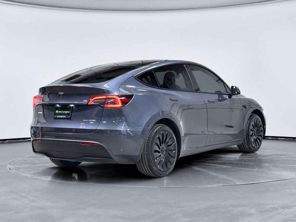 Used 2020 Tesla Model Y Long Range AWD/4WD image 3