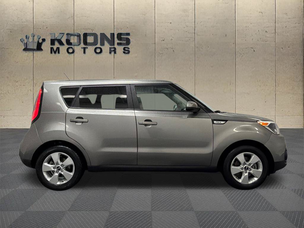 Used 2019 Kia Soul FWD image 3