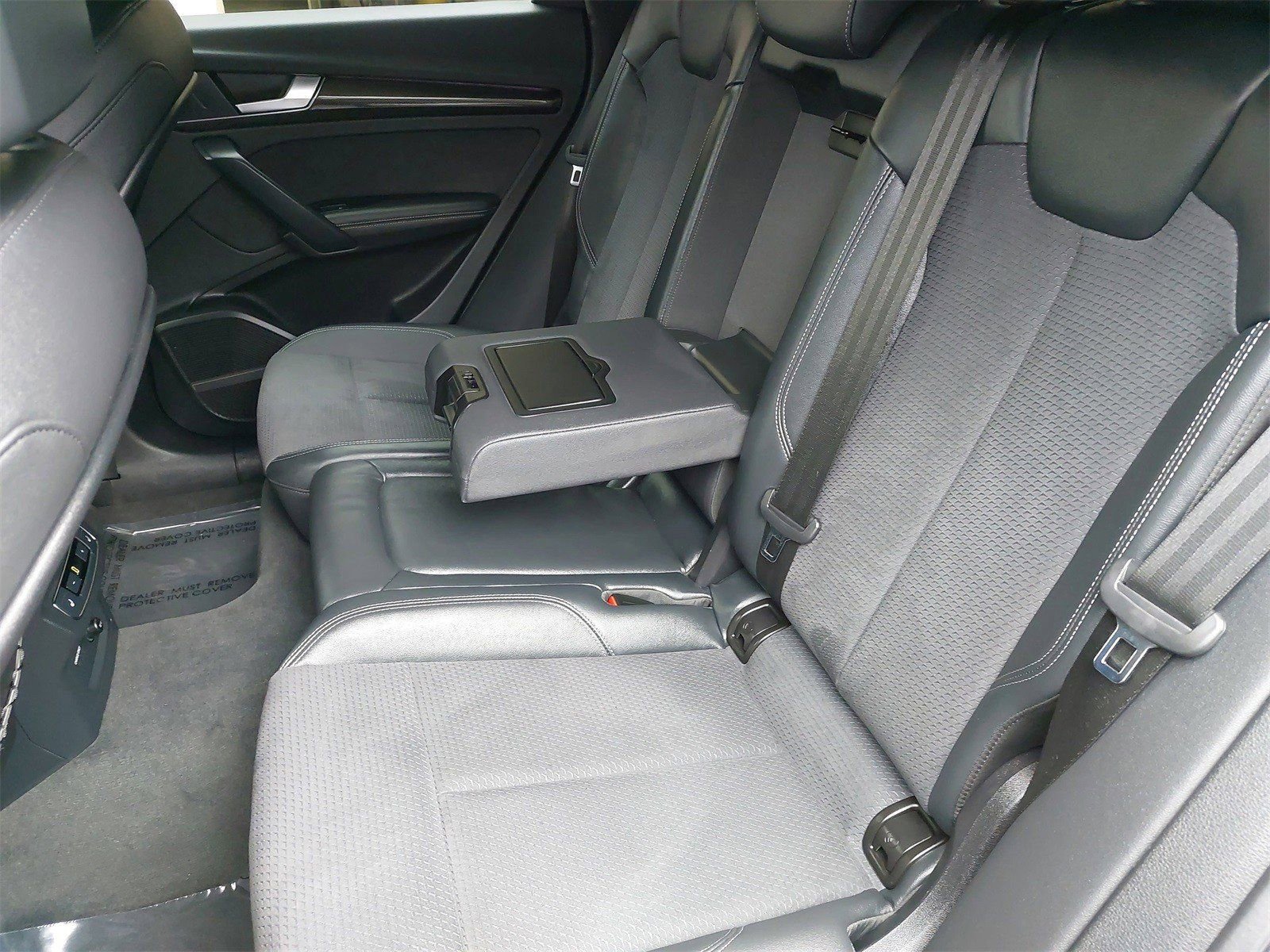 Used 2023 Audi SQ5 Prestige w/ Prestige Package image 15