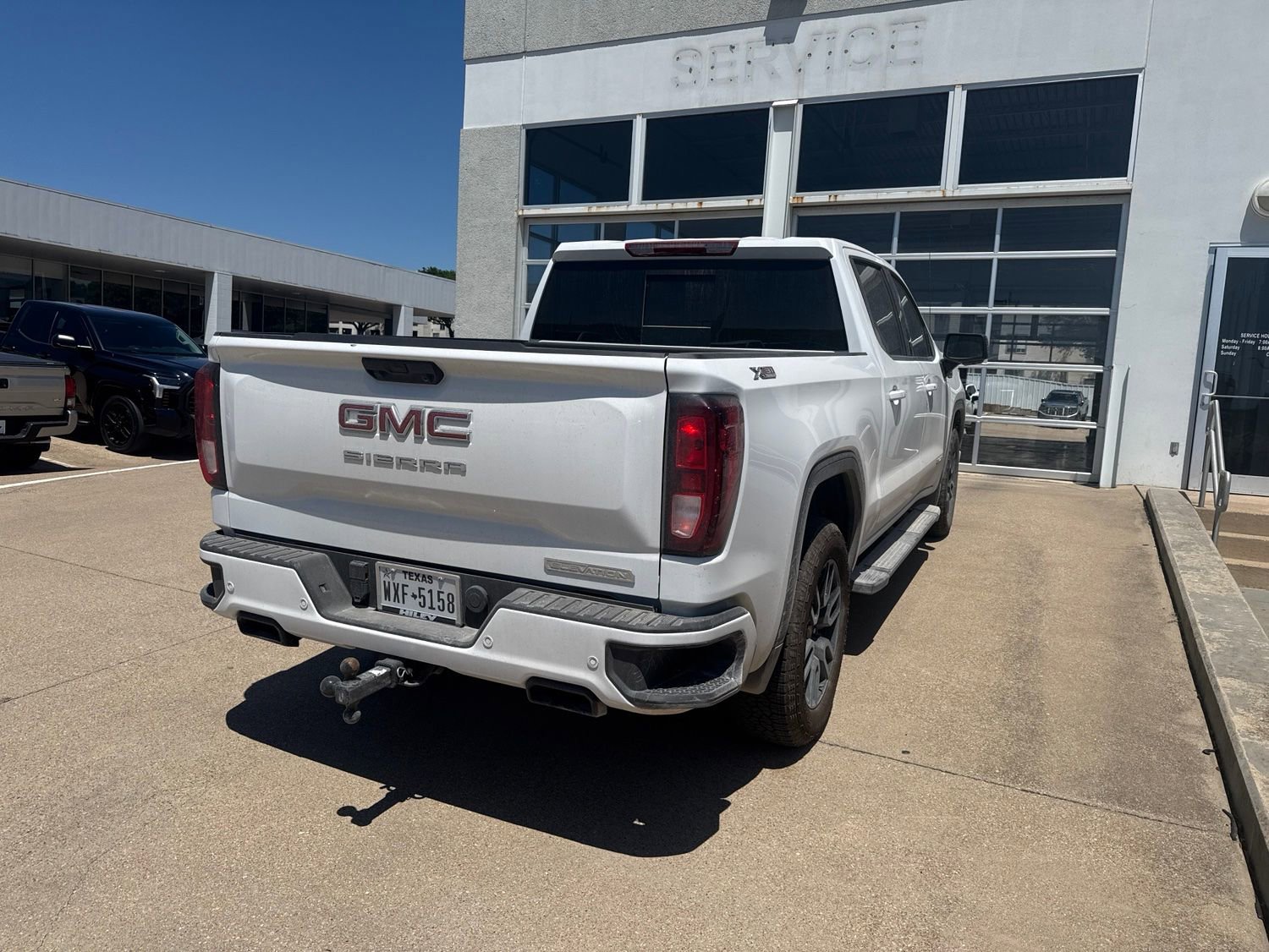 Used 2026 GMC Sierra 1500 Elevation w/ Elevation Premium Package AWD/4WD image 7