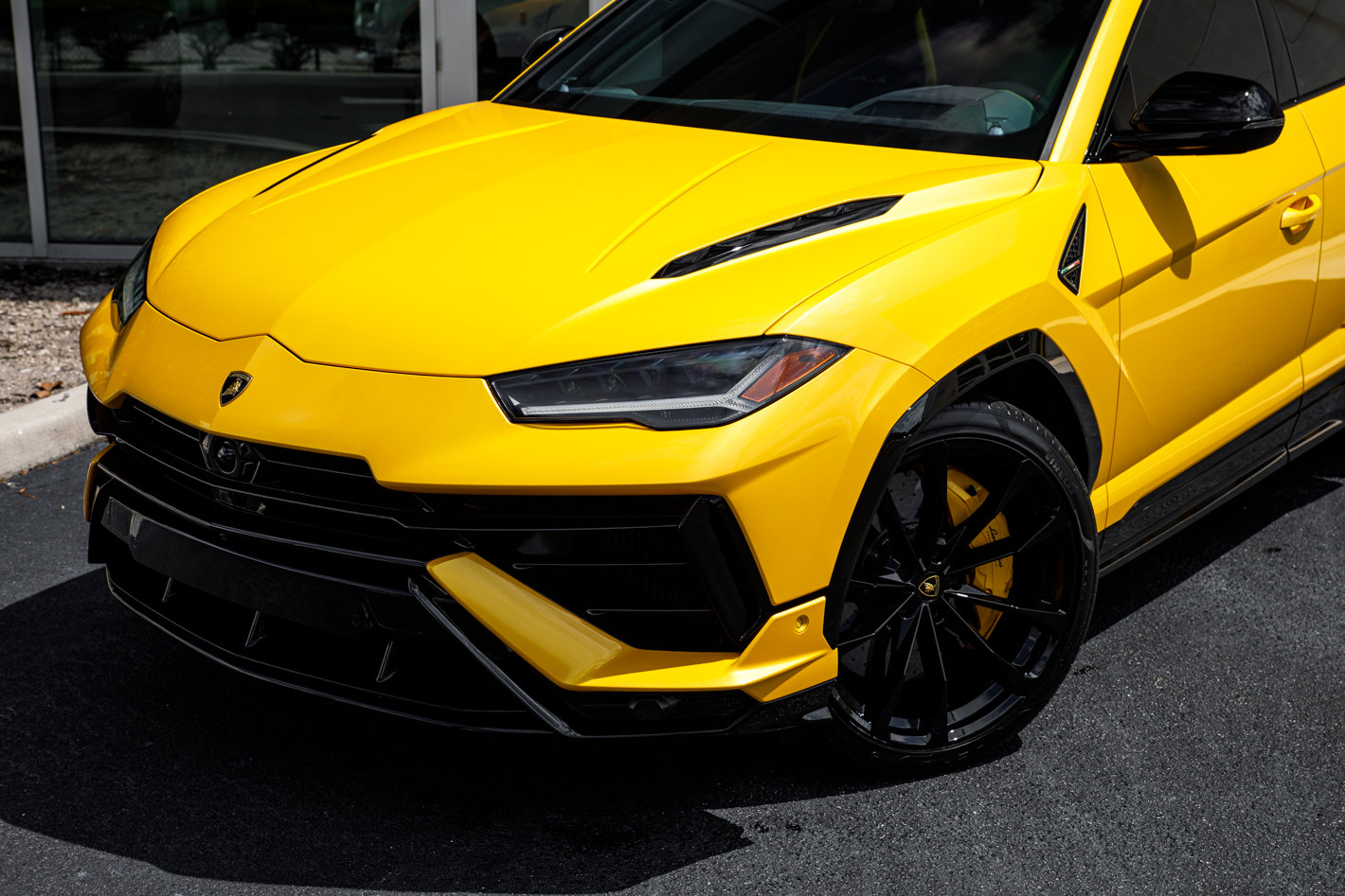 Used 2024 Lamborghini Urus S AWD/4WD image 4