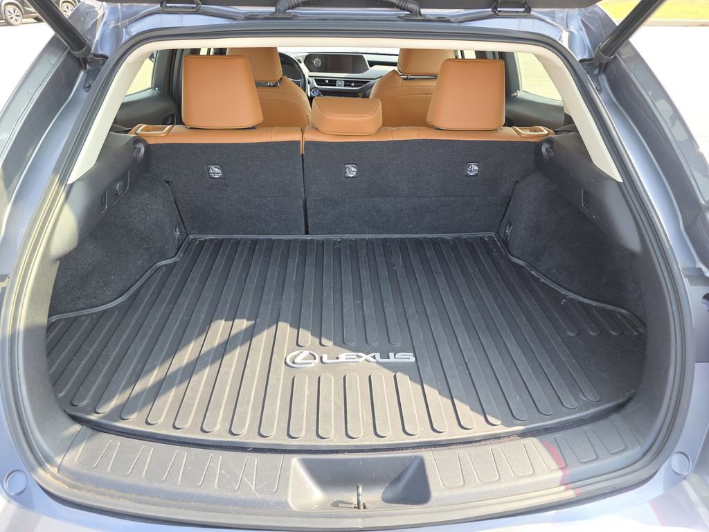 Used 2019 Lexus UX 250h image 15