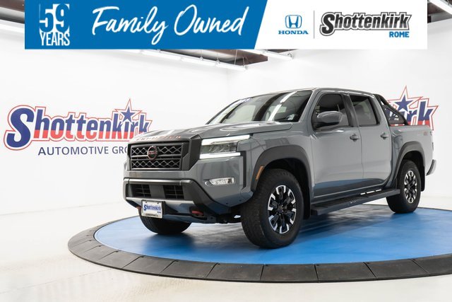 Used 2023 Nissan Frontier PRO-4X w/ Technology Package image 1