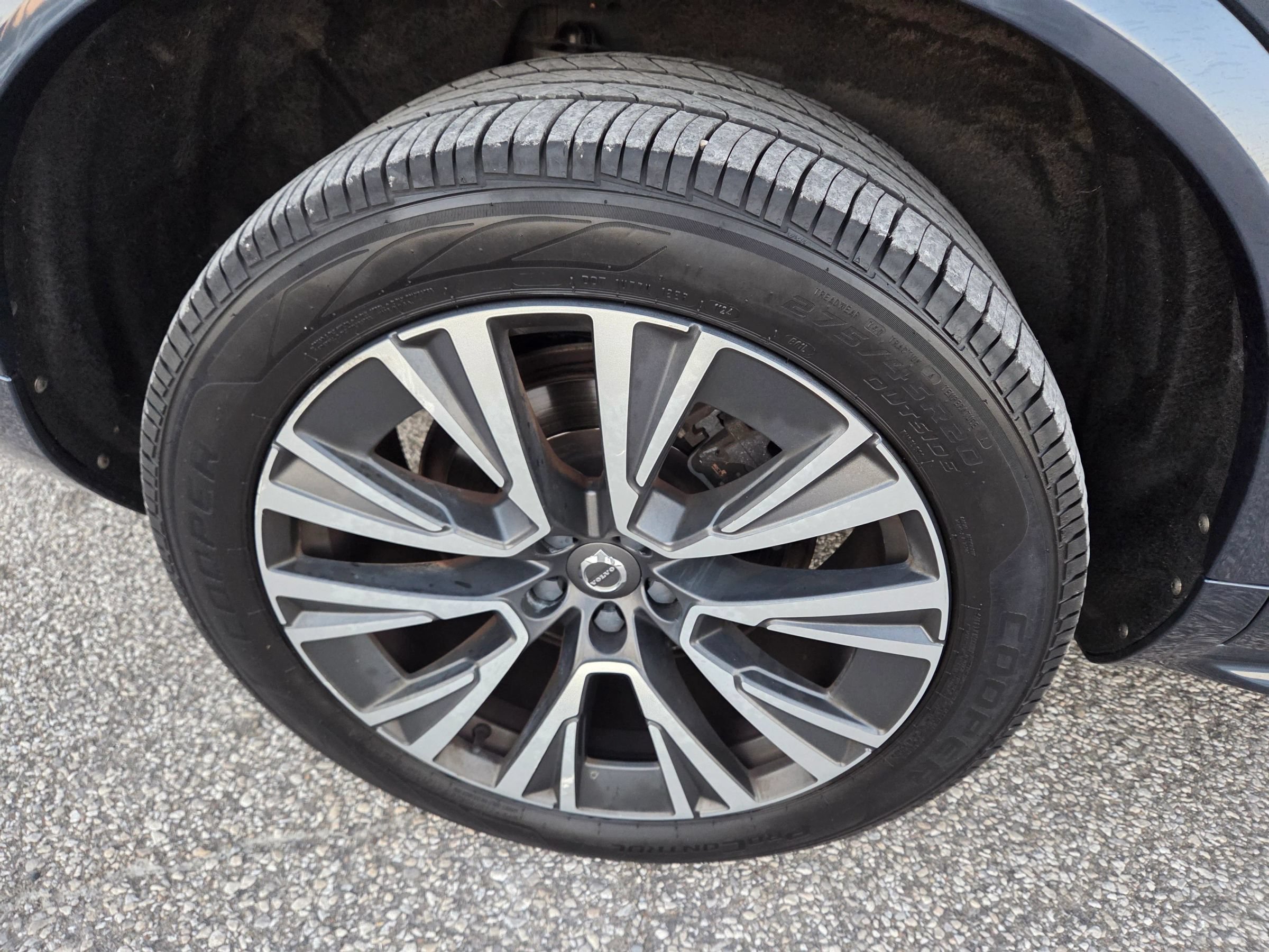 Used 2020 Volvo XC90 T5 Momentum w/ Protection Package AWD/4WD image 10
