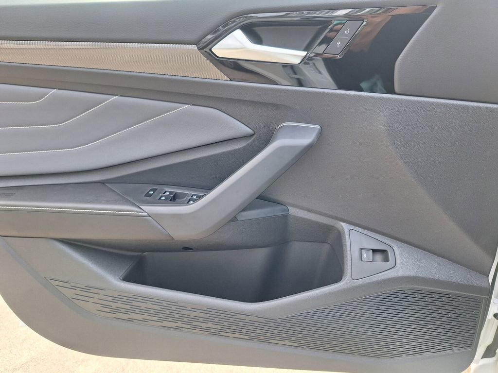 New 2026 Volkswagen Jetta SEL image 19