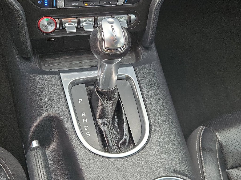 Used 2022 Ford Mustang Premium RWD image 8