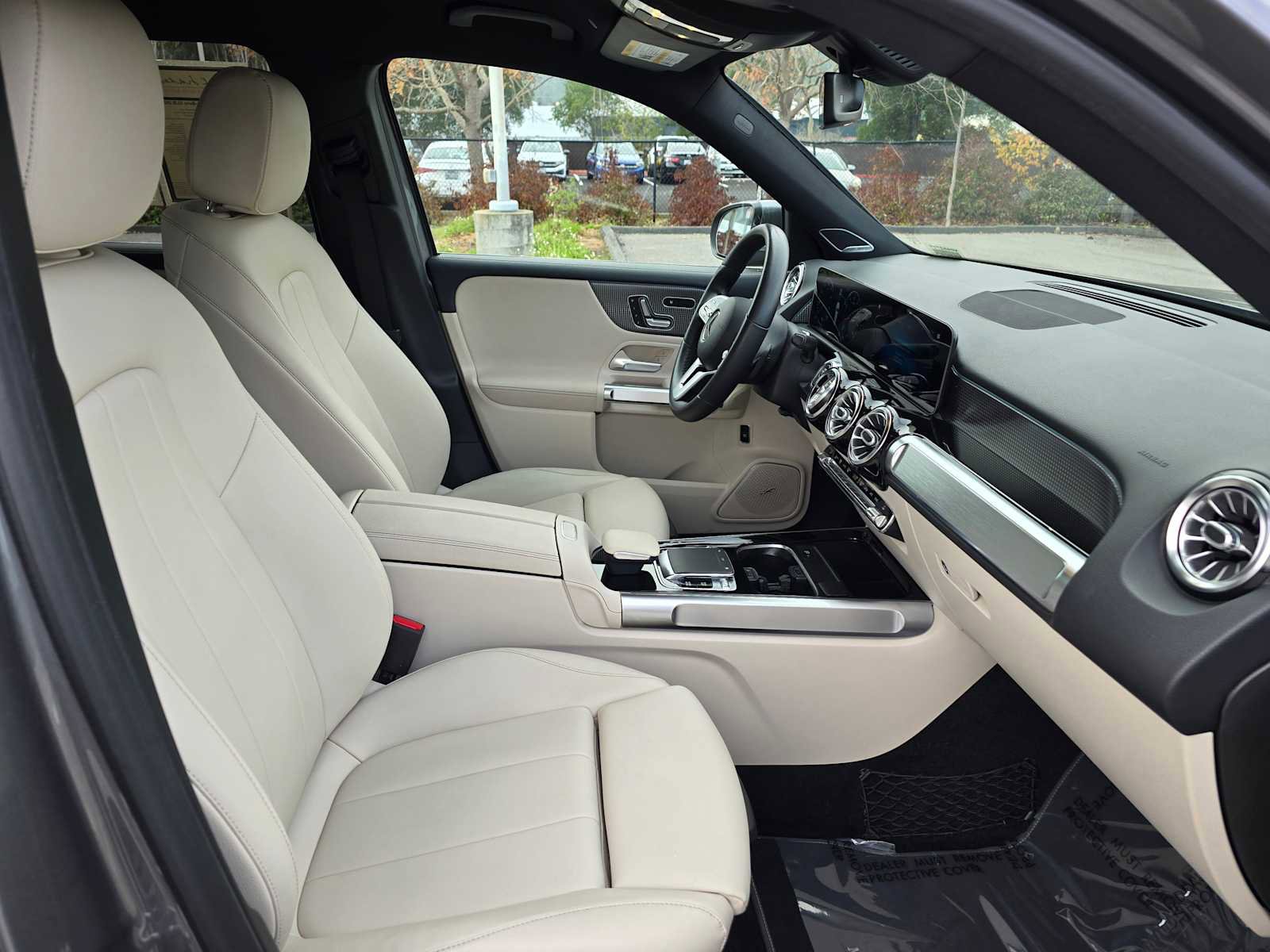 Used 2020 Mercedes-Benz GLB 250 4MATIC image 11