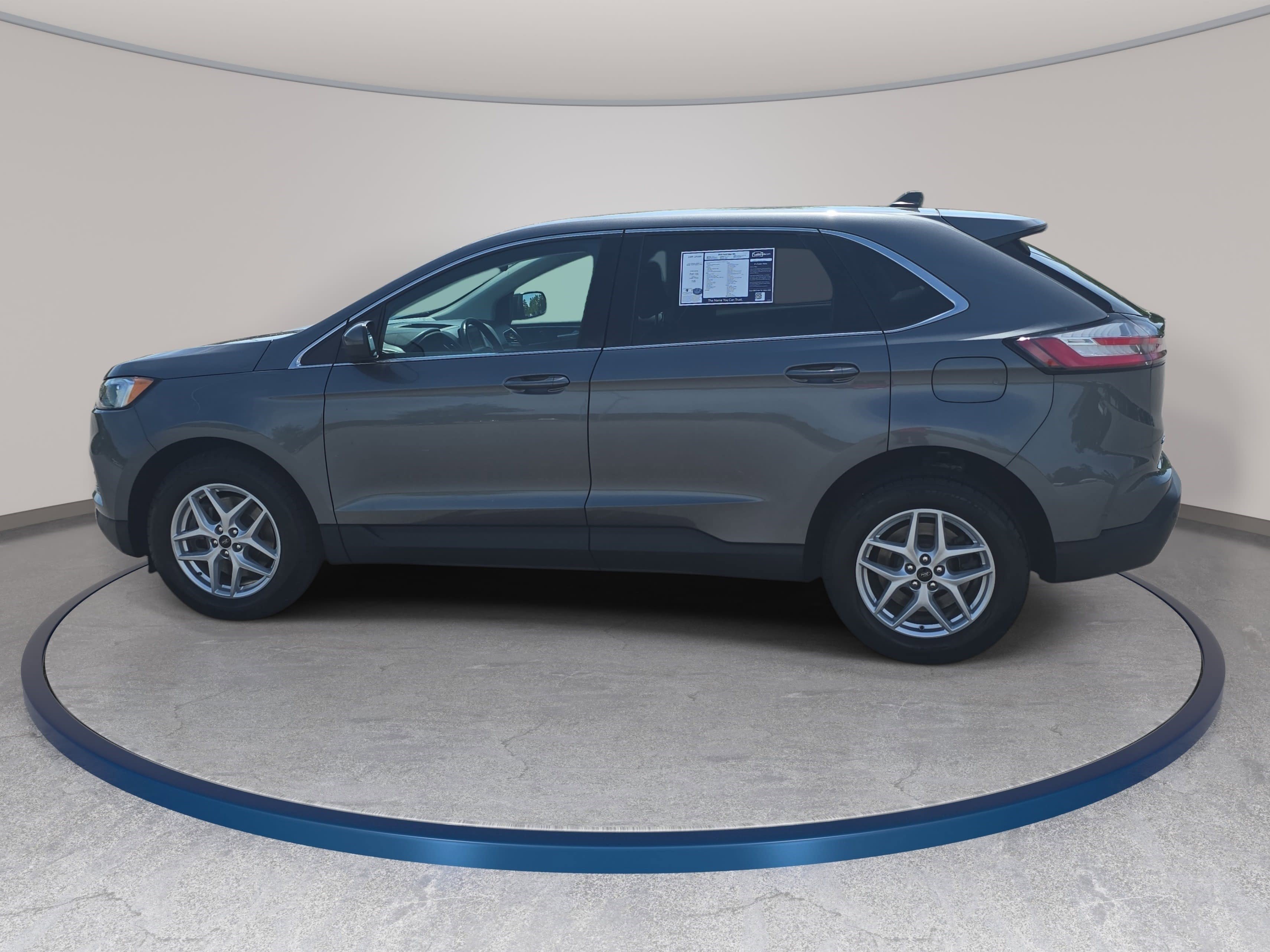 Used 2024 Ford Edge SEL AWD/4WD image 8