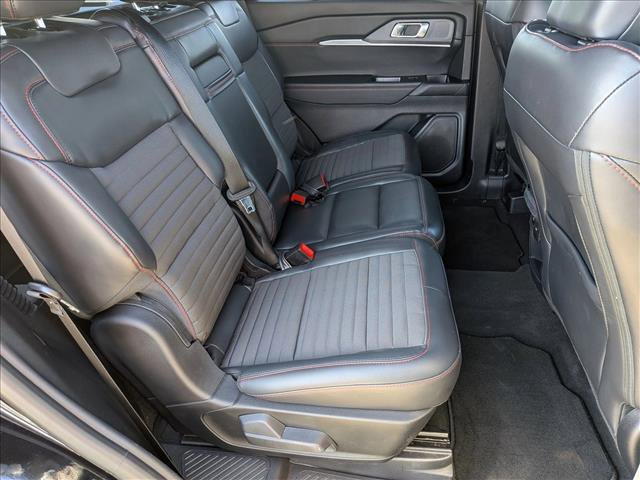 Used 2025 Ford Explorer ST-Line RWD image 21