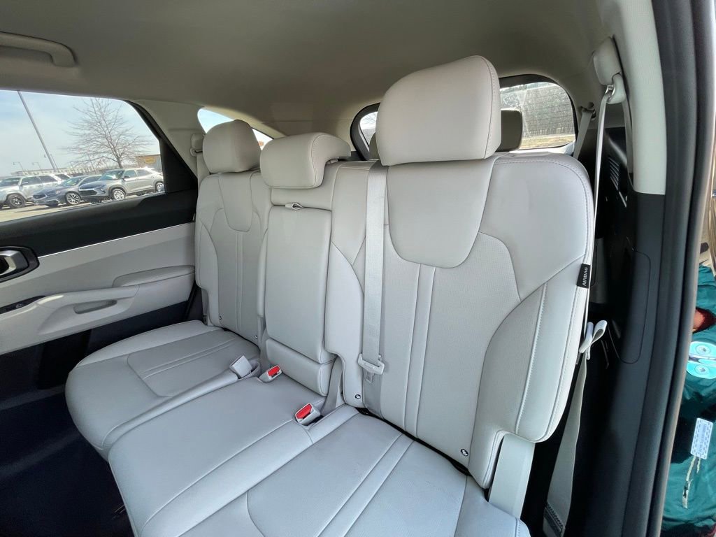 New 2025 Kia Sorento S image 25