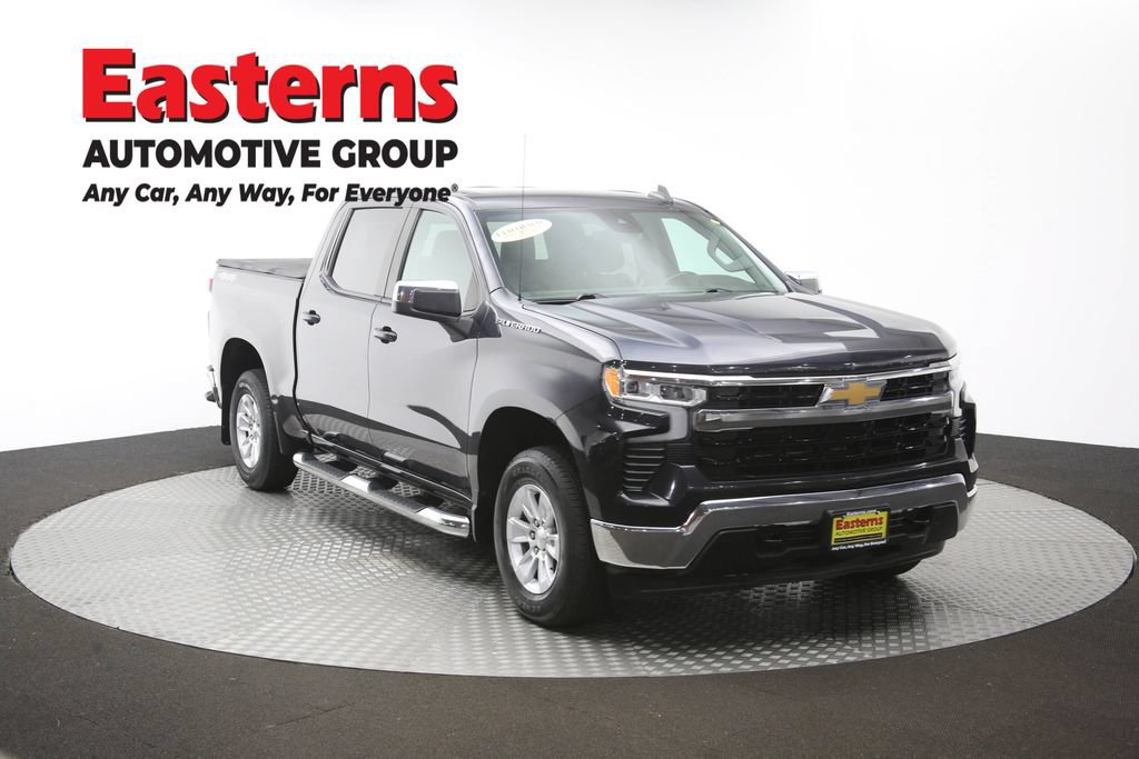 Used 2022 Chevrolet Silverado 1500 LT w/ Convenience Package II AWD/4WD image 50