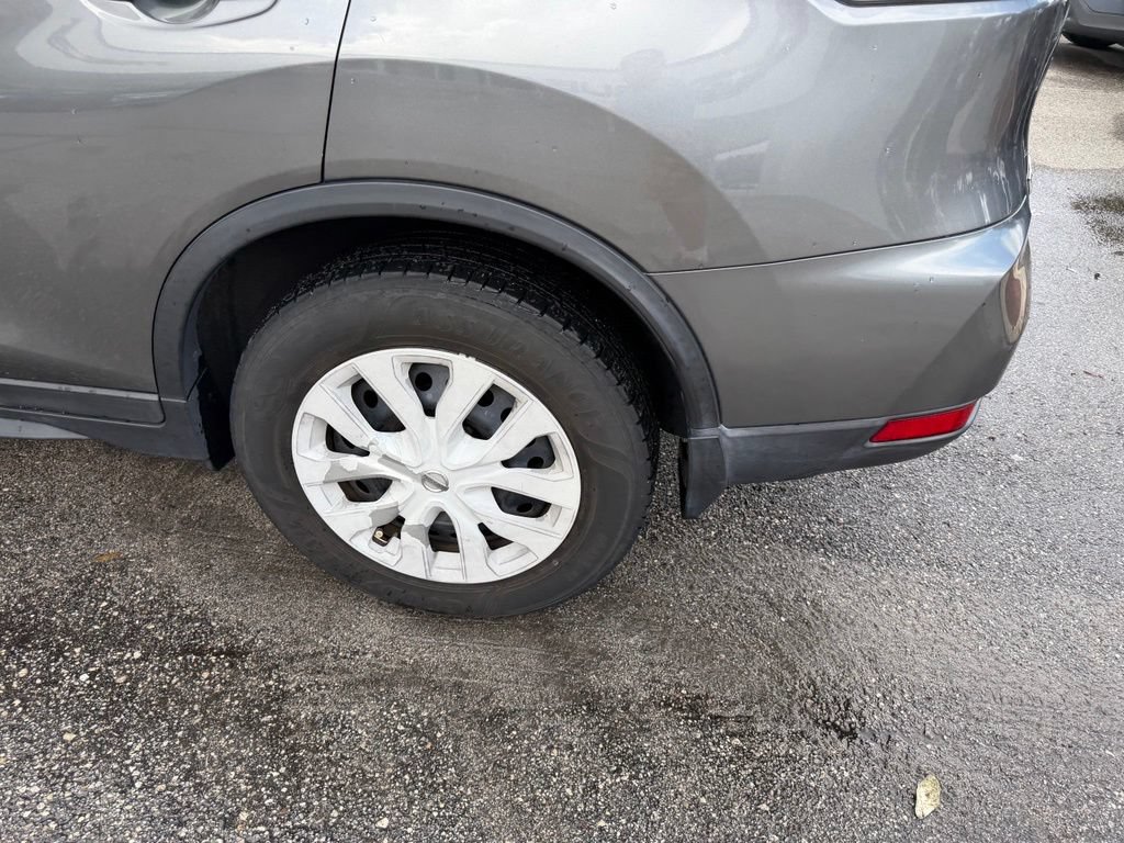 Used 2018 Nissan Rogue S FWD image 9