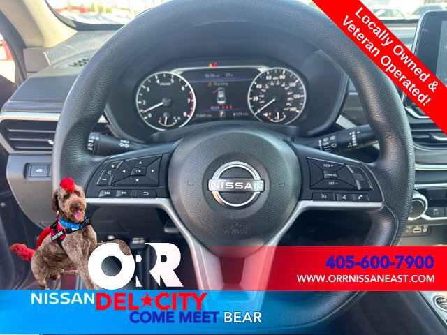 Used 2025 Nissan Altima 2.5 SV FWD image 16