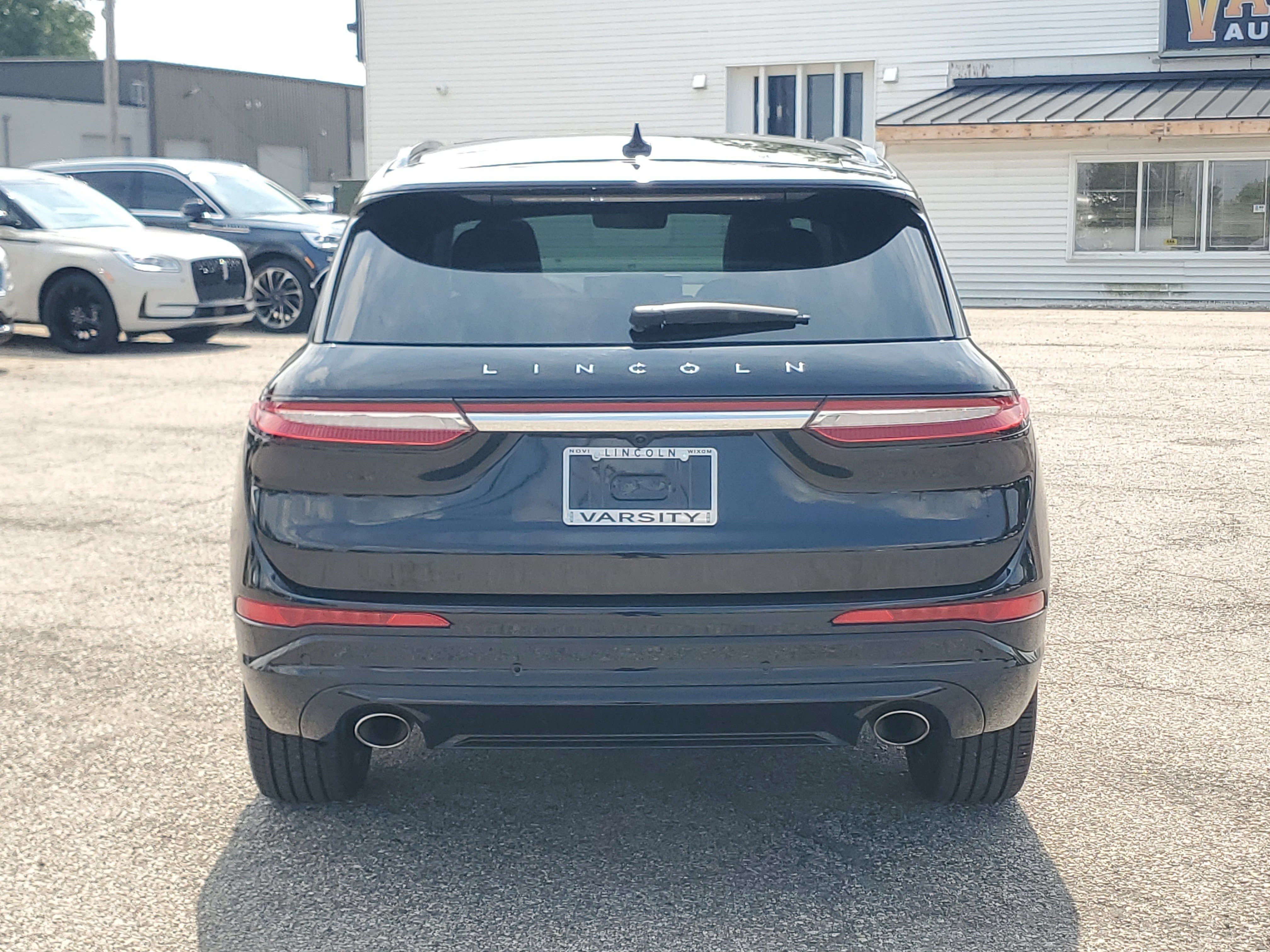 Certified 2025 Lincoln Corsair AWD w/ Equipment Group 101A image 5