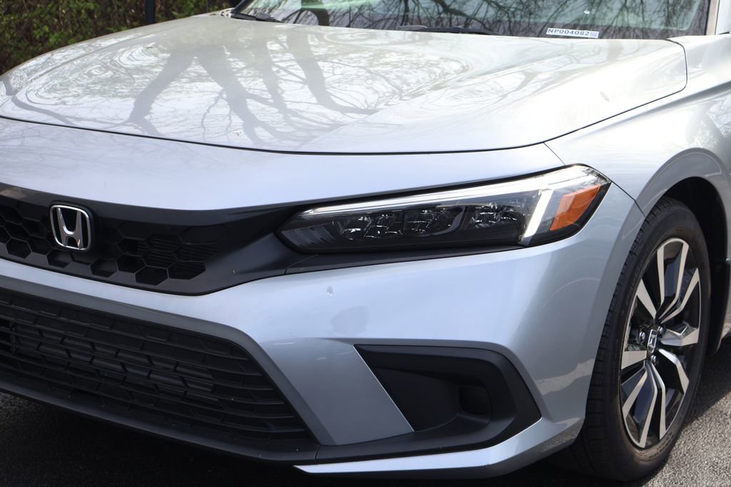 Used 2023 Honda Civic EX-L image 3