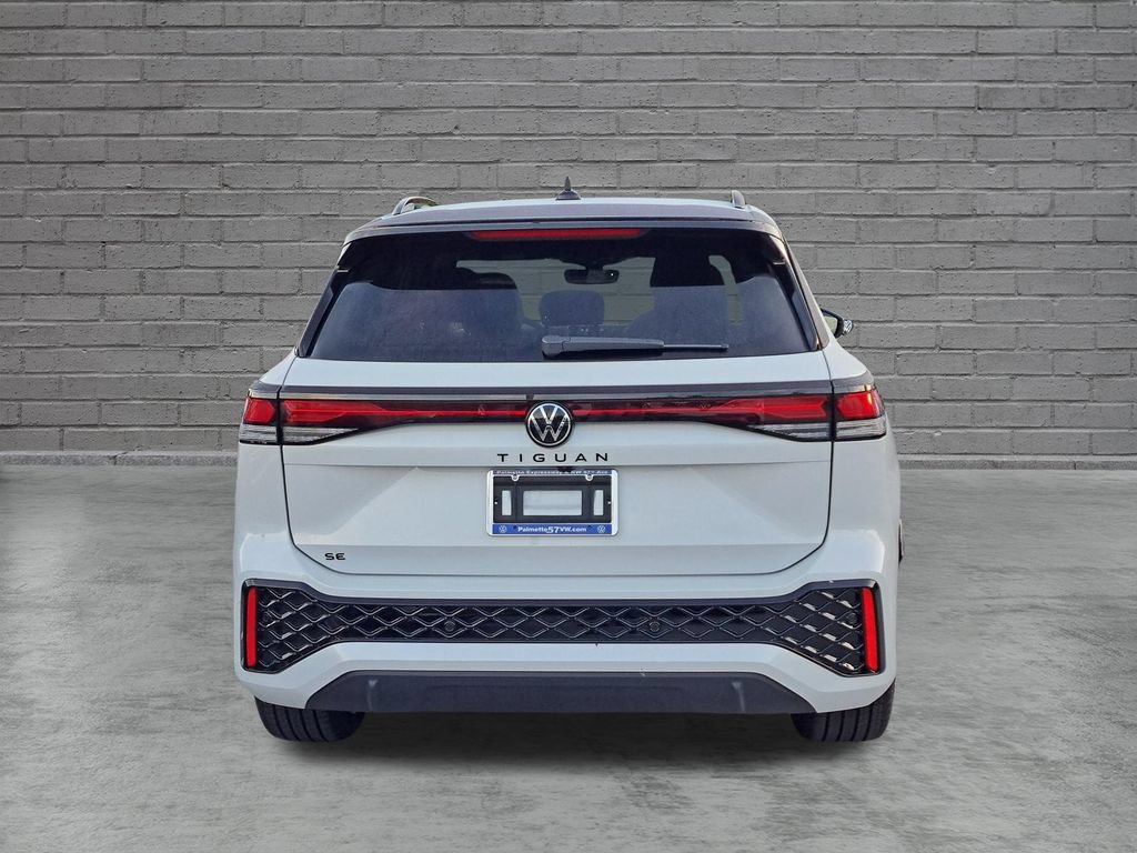 New 2026 Volkswagen Tiguan SE R-Line FWD image 4