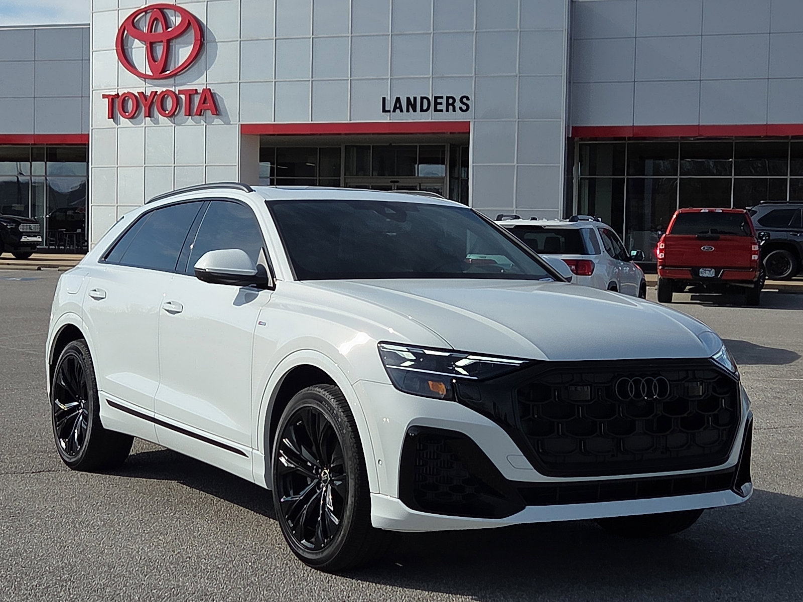 Used 2025 Audi Q8 Prestige