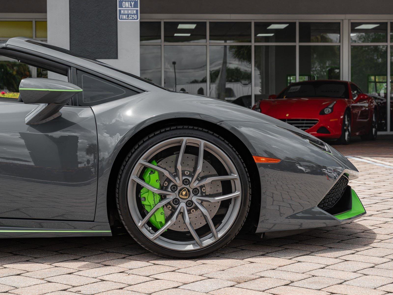 Used 2016 Lamborghini Huracan LP 610-4 AWD/4WD image 25