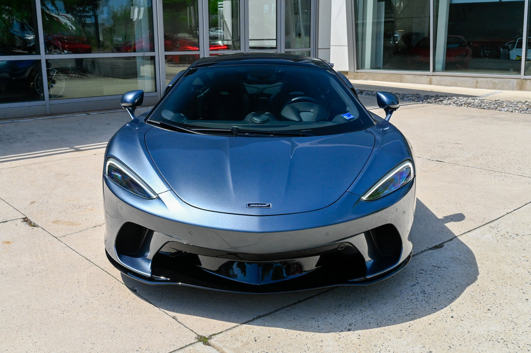 Used 2023 McLaren GT RWD image 2