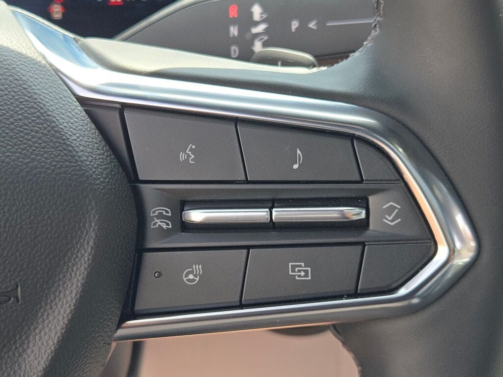 Used 2026 Chevrolet Suburban Premier AWD/4WD image 37